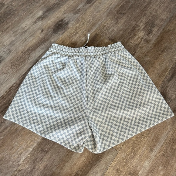 NWT! Anniewear Terrycloth High-Waisted Checkered Pull-On Drawstring Shorts - Picture 3 of 7
